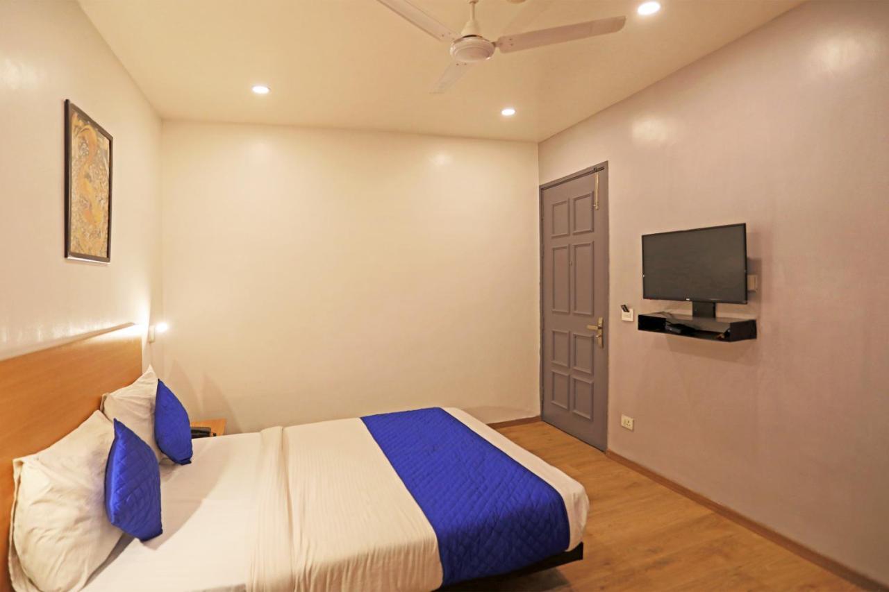 Yellow Chilli Britannia Chowk- Couple Friendly Local Id Accepted Hotel 3*