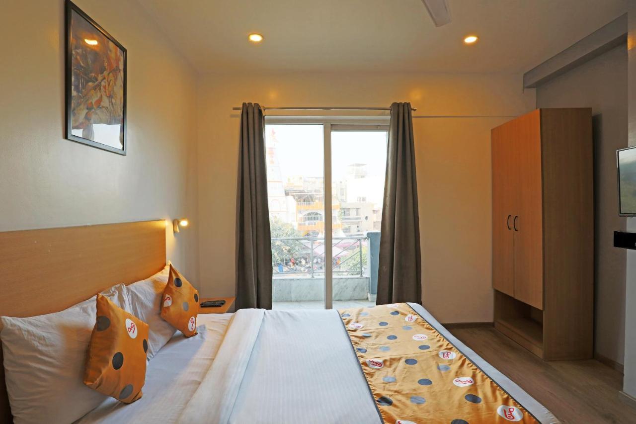 Yellow Chilli Britannia Chowk- Couple Friendly Local Id Accepted Hotel
